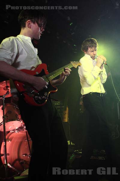 AND ALSO THE TREES - 2007-11-24 - PARIS - La Maroquinerie - Simon Huw Jones - Justin Jones